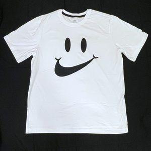 Nike Smile T-Shirt